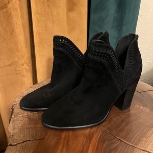 NEW***Vince Camuto Fileana Split Shaft Bootie - Size 7, Black Suede